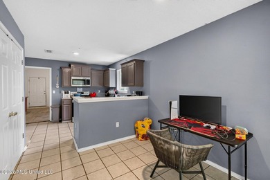 This exceptional 3-bedroom,2 bath home boasts a split floor plan - photo 14