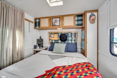 Welcome to 1204 Hanover Dr. in Westminster, SC! This charming - photo 15