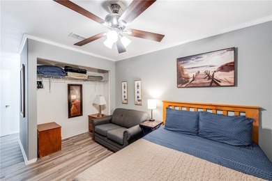 Close proximity to the beach! Beautiful Gulf view! Additionally