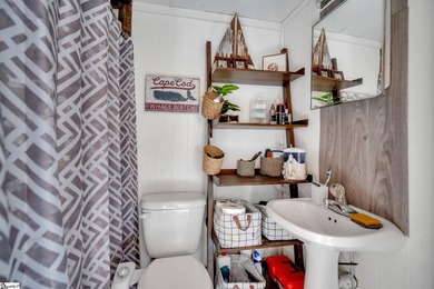Welcome to 1204 Hanover Dr. in Westminster, SC! This charming - photo 19
