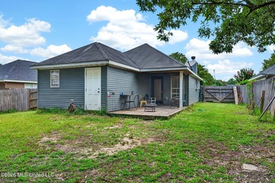 This exceptional 3-bedroom,2 bath home boasts a split floor plan - photo 21
