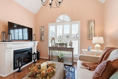 Wake up to peaceful lake views and end your day watching the - photo 22