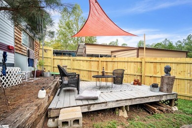 Welcome to 1204 Hanover Dr. in Westminster, SC! This charming - photo 25