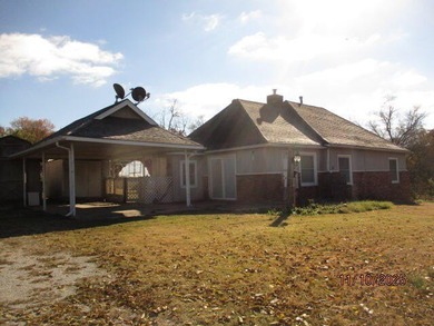 Grand Lake O the Cherokees Home For Sale in Wyandotte Oklahoma