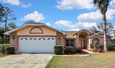 (private lake, pond, creek) Home For Sale in Homosassa Florida