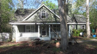 Lake Sinclair Home For Sale in Milledgeville Georgia