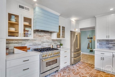 An iconic Ardsley Park residence blending Colonial Revival - photo 8