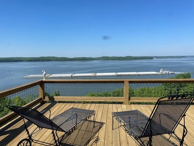 Welcome to your front-row seat on Kentucky Lake, where - photo 19