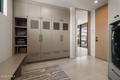 A custom luxury ski home and Forbes Five-star service await you - photo 20