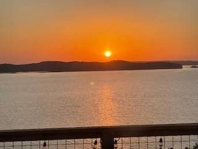 Welcome to your front-row seat on Kentucky Lake, where - photo 23