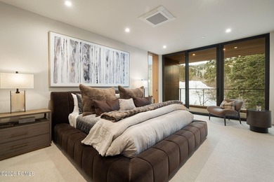 A custom luxury ski home and Forbes Five-star service await you - photo 27