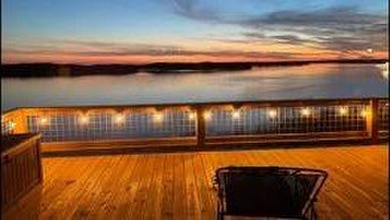 Welcome to your front-row seat on Kentucky Lake, where - photo 28