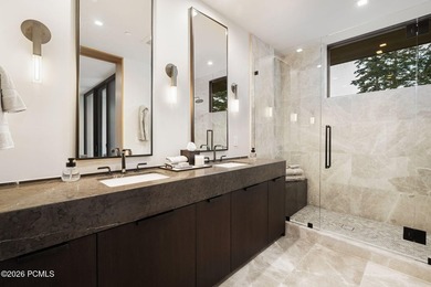 A custom luxury ski home and Forbes Five-star service await you - photo 29