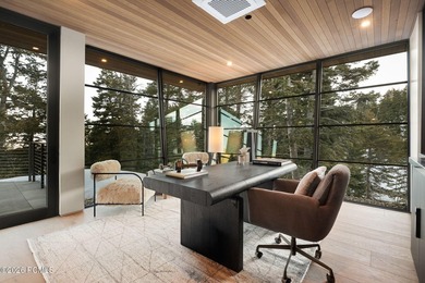 A custom luxury ski home and Forbes Five-star service await you - photo 37
