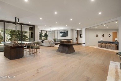 A custom luxury ski home and Forbes Five-star service await you - photo 42