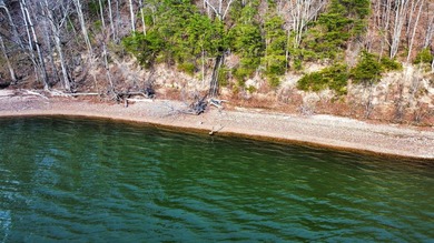 Welcome to your front-row seat on Kentucky Lake, where - photo 43