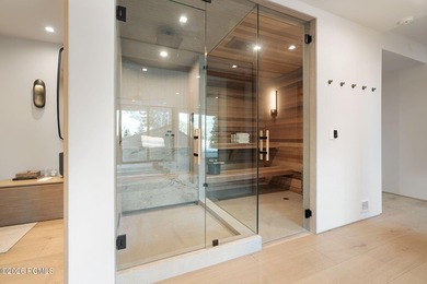 A custom luxury ski home and Forbes Five-star service await you - photo 47