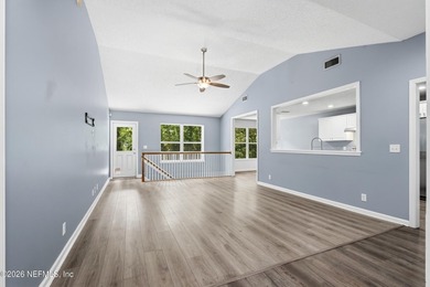 Exceptional 4-bedroom home located on a quiet cul-de-sac - photo 4