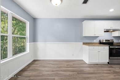 Exceptional 4-bedroom home located on a quiet cul-de-sac - photo 9