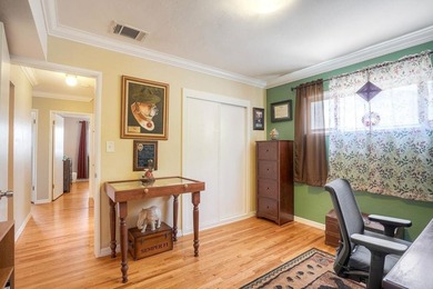 Welcome to this beautiful 4 bedroom, 1.5 bath home featuring a - photo 19