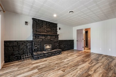 Featuring high-end finishes, no detail was spared in this - photo 23