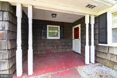 Rare opportunity to own a classic Levitt-built rambler in - photo 26