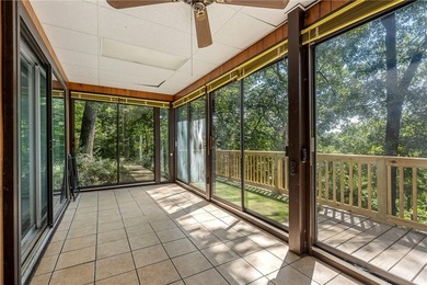 Featuring high-end finishes, no detail was spared in this - photo 30