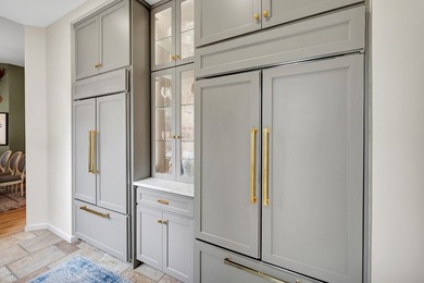 Over 6000sqft, 4 bed, 4.5 bath by Greg Frazier. This stunning - photo 48