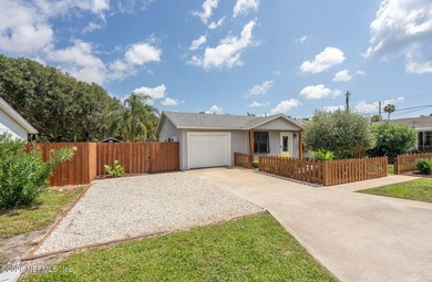 Welcome to this beautifully renovated beach house, where every - photo 3