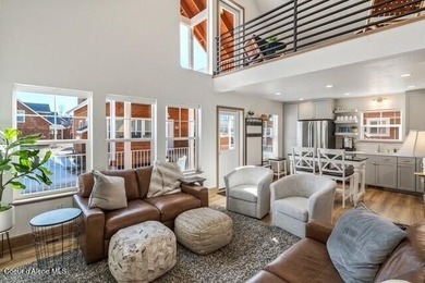 Customized 3-bedroom bungalow in Dover Bay Resort on Lake Pend - photo 6