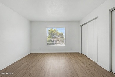 Stunning, completely remodeled 3rd-floor condo offering - photo 17