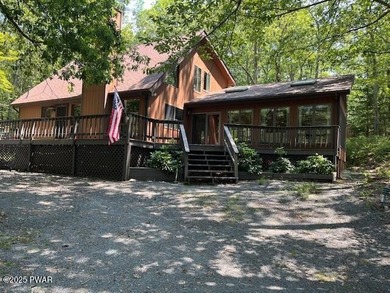 Hemlock Lake Home For Sale in Hawley Pennsylvania