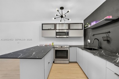 Beautifully renovated 1-bedroom condo in the heart of Wilton - photo 6