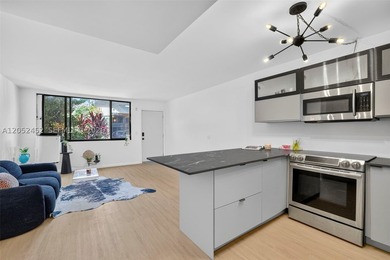 Beautifully renovated 1-bedroom condo in the heart of Wilton - photo 10