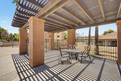 Stunning, completely remodeled 3rd-floor condo offering - photo 47