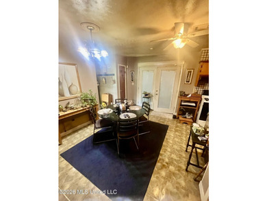 Opportunity awaits with this 3-bedroom, 1-bath home located in - photo 4
