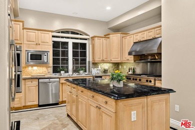 Nestled in Marina Del Rey's highly coveted Silver Strand - photo 5