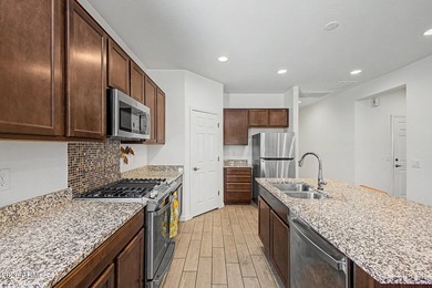 Welcome to this beautifully maintained 3x2 home that perfectly - photo 6