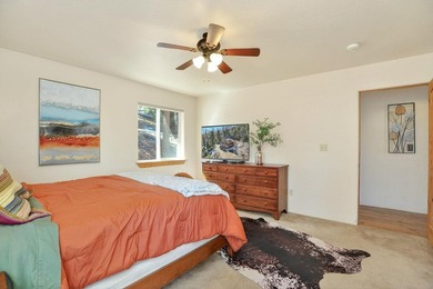 Nestled among the tall pines of Angel Fire, this warm and - photo 21