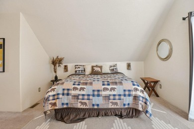 Nestled among the tall pines of Angel Fire, this warm and - photo 36