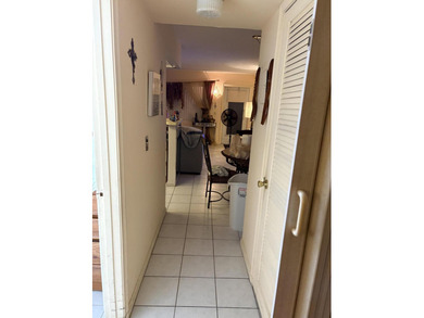 Fabulous opportunity to own a firstfloor unit with a lovely lake - photo 5