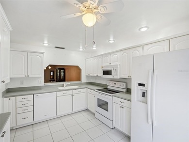BRICK TOWNHOME, SINGLE FLOOR, NEW ROOF 2023, NEW A/C 2024, END - photo 7