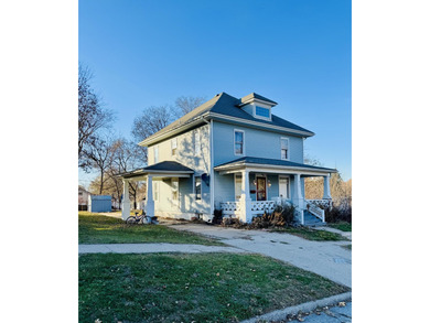 (private lake, pond, creek) Home For Sale in Creston Iowa