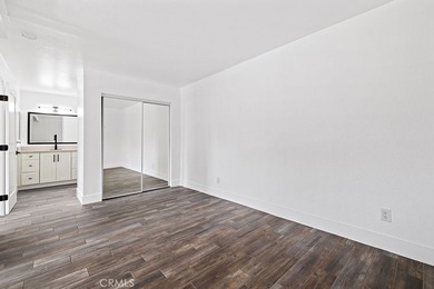 Welcome to Unit D09 in the highly desirable gated community of - photo 11