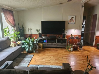 Welcome to 243 Sun Court, a beautifully maintained and - photo 3