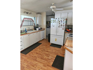 Welcome to 243 Sun Court, a beautifully maintained and - photo 5