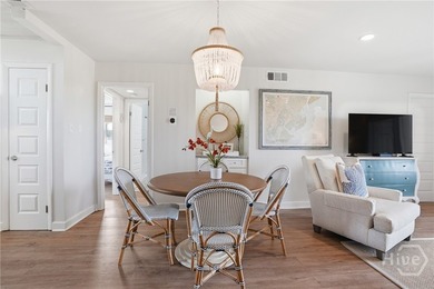 Oceanfront 2BR/2BA 856sqft Updated Vacation Rental Condo Located - photo 4