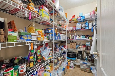 Welcome to the perfect blend of space, comfort, and - photo 29