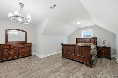Welcome to this exceptional 5-bedroom, 3.5-bath home offering - photo 33