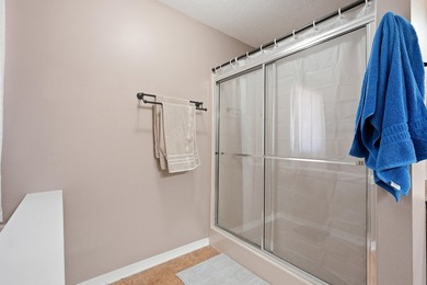 Welcome to the perfect blend of space, comfort, and - photo 39